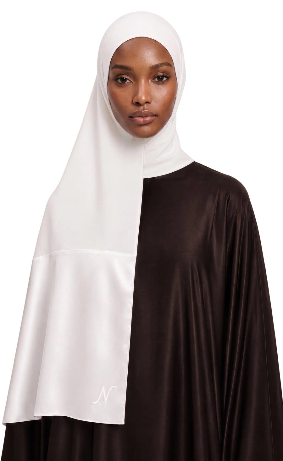 Hijab Modal Satin blanc porté